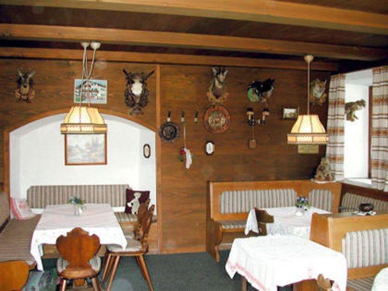 Kaiserhotel Neuwirt Оберндорф  Экстерьер фото