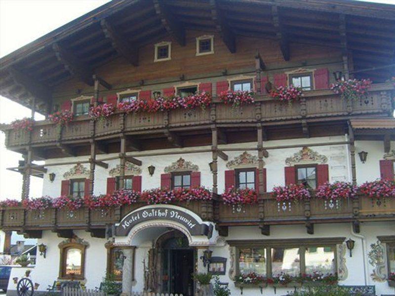 Kaiserhotel Neuwirt Оберндорф  Экстерьер фото